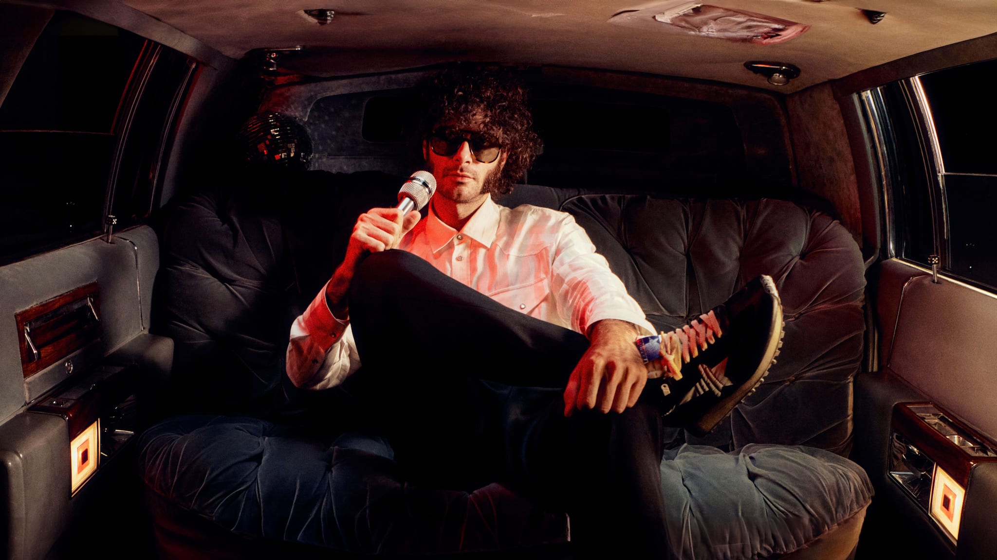 Golden Goose: sneakers and clothes for men and women