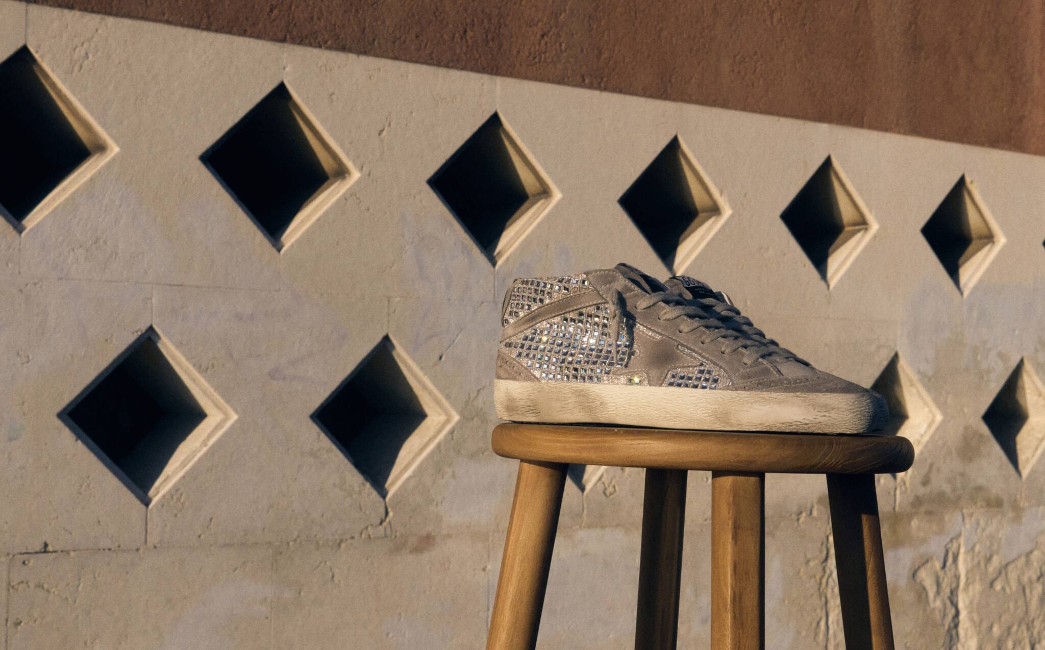 Golden Goose: sneakers and clothes for men and women