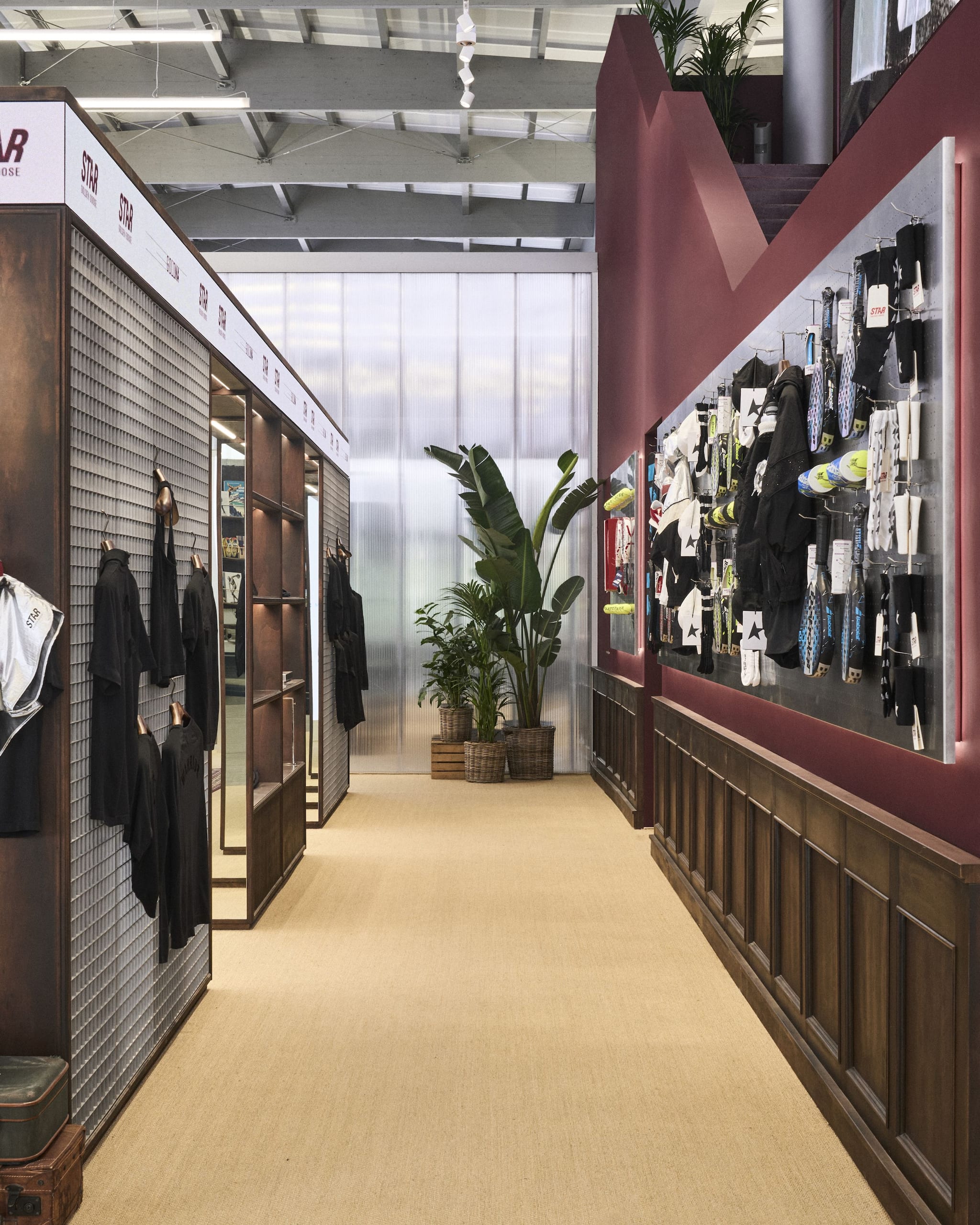 inside-view-golden-goose-store-arena