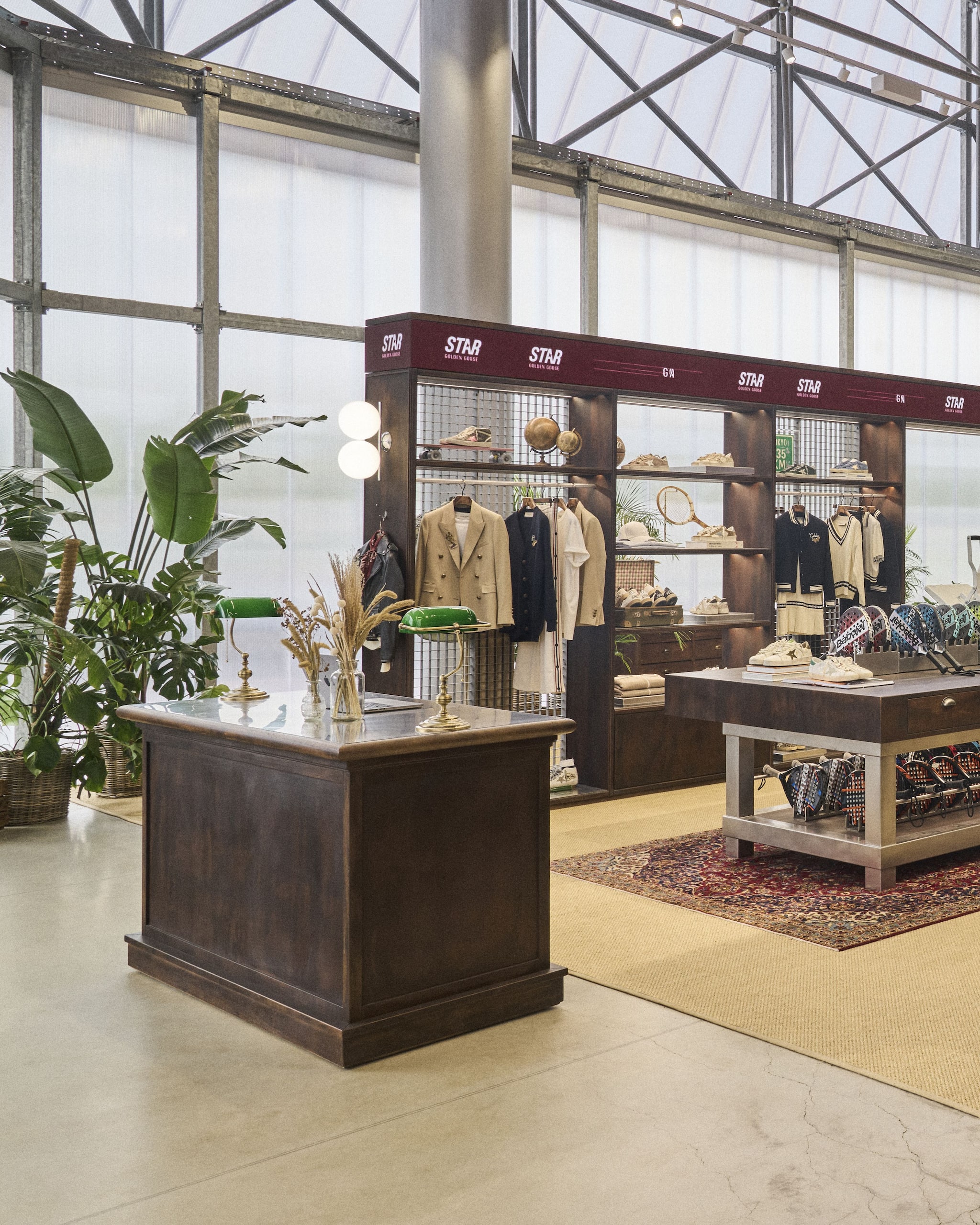 inside-view-golden-goose-store-arena