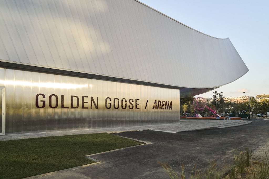 golden-goose-arena-external-view