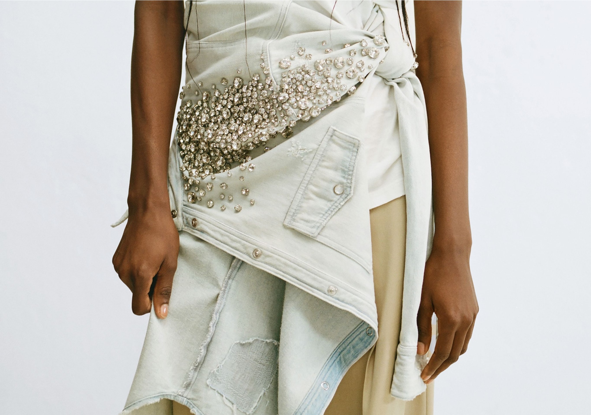 female-model-clothes-details