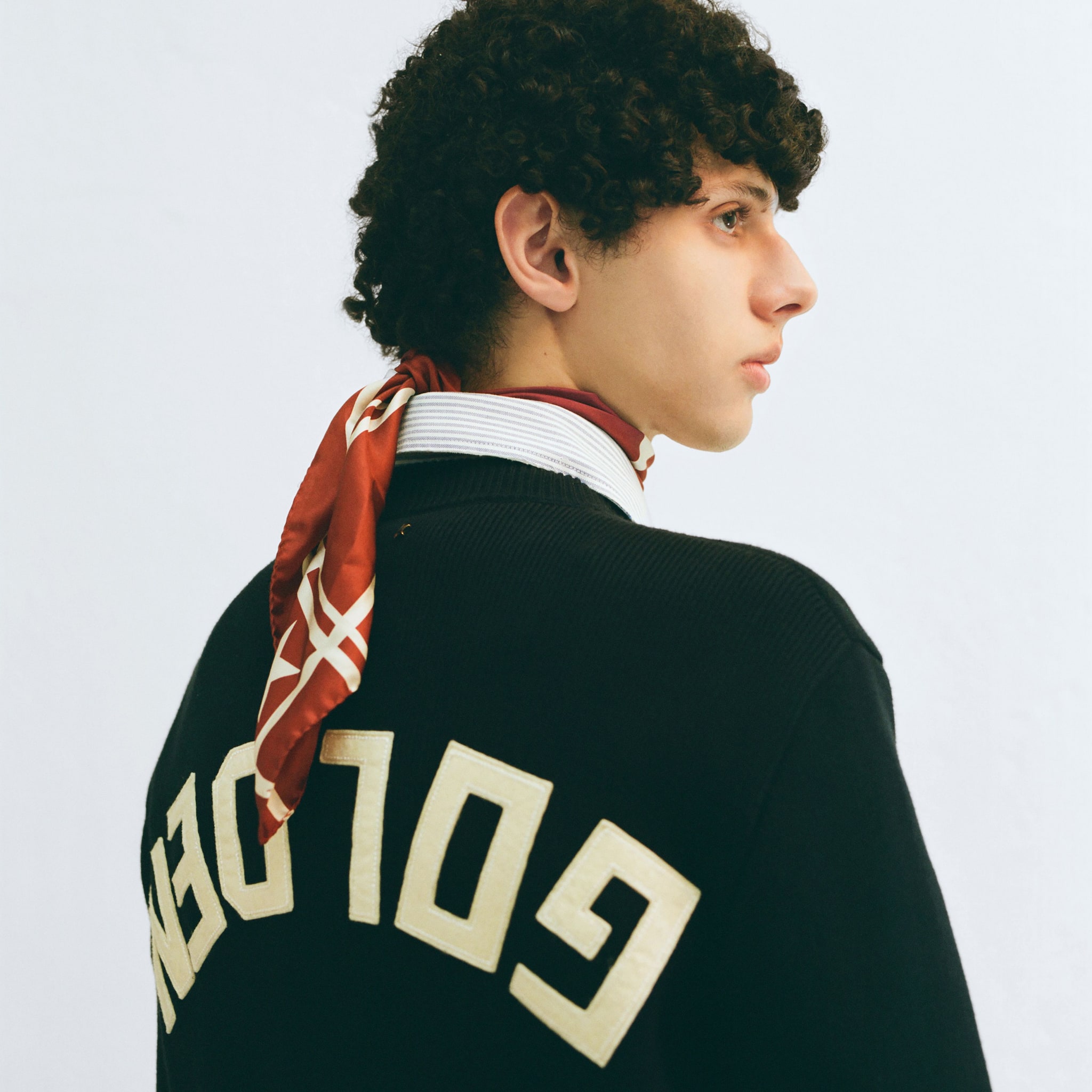 Golden Collection: handcrafted clothing, sneakers and