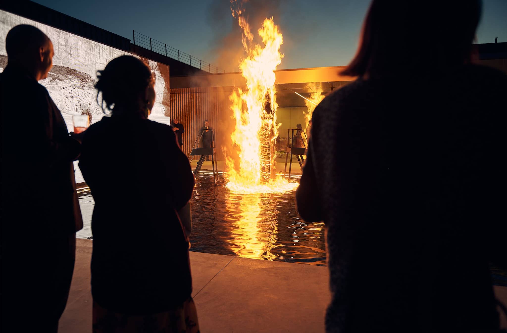 fire-show-at-the-event