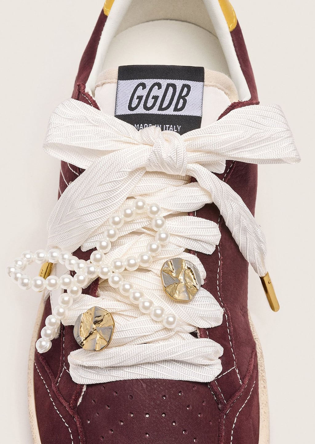 red-skin-laces-accessories