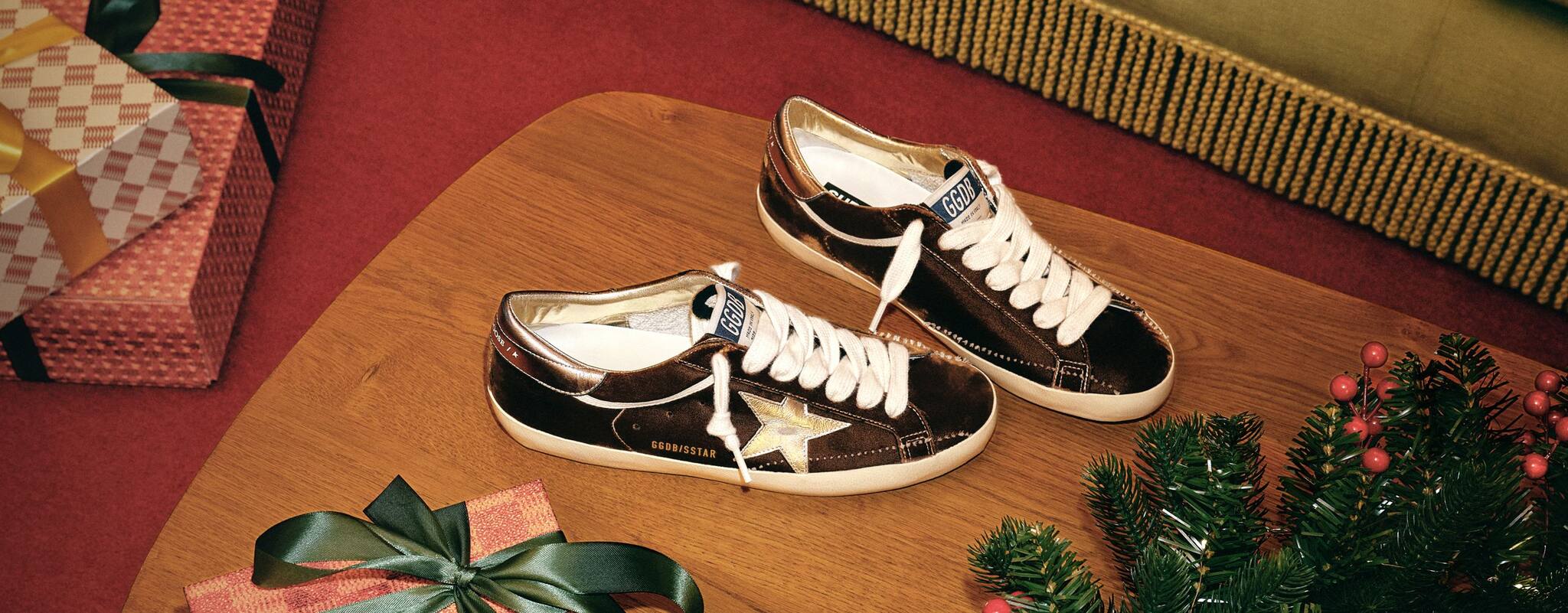 Golden Goose：メンズ＆レディースのスニーカーとウェア