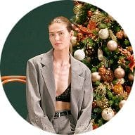 female-model-holiday-mood