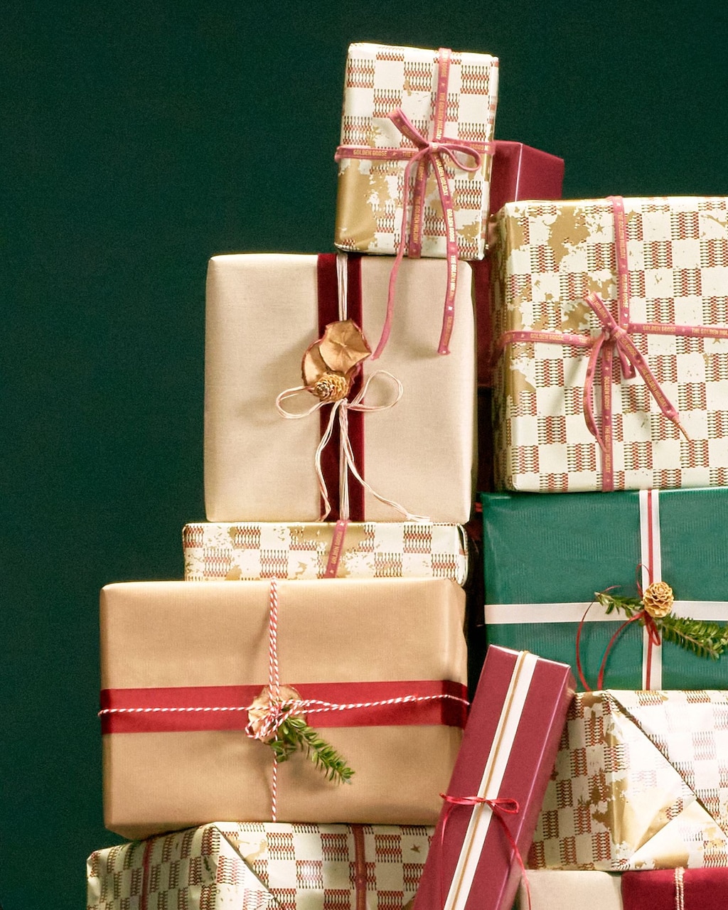 coloured-christmas-gifts