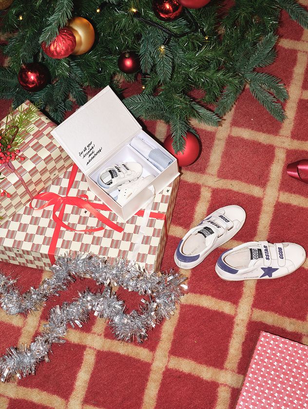 white-super-star-sneakers-with-blue-star