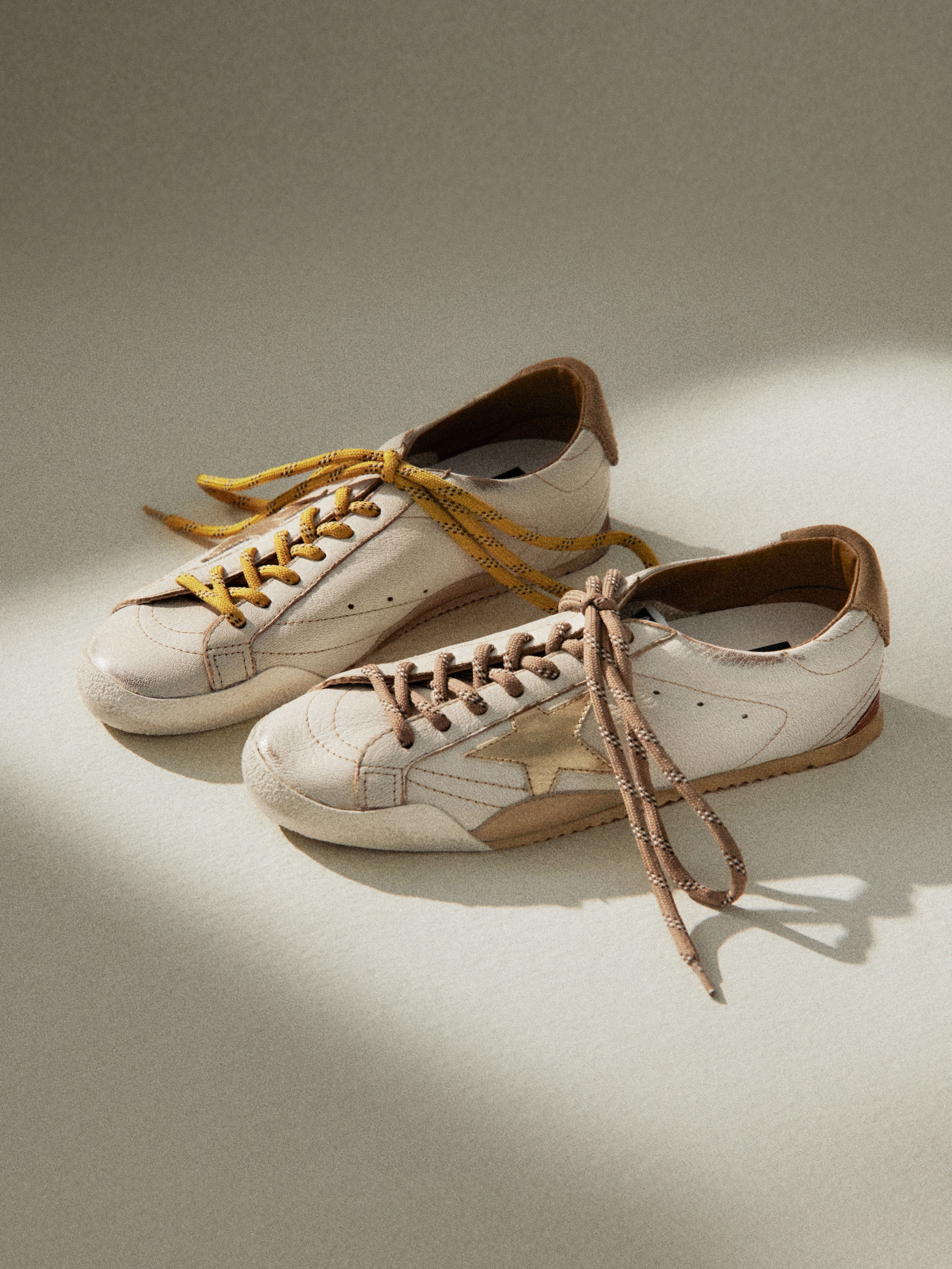 white-true-star-sneaker-with-netrual-background