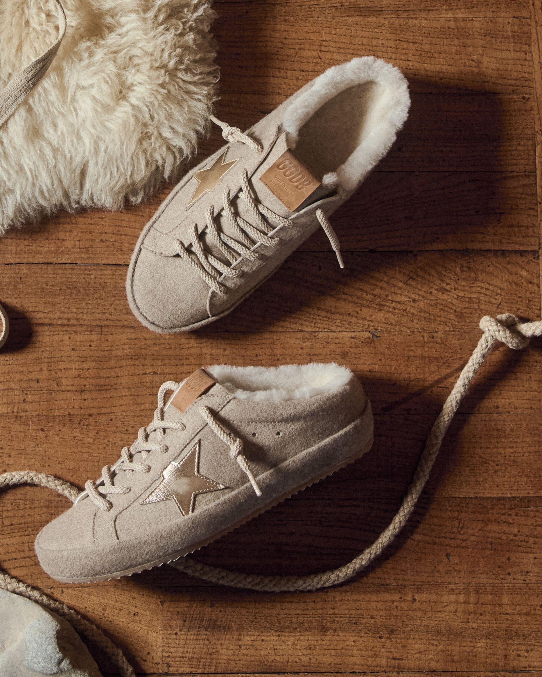 Golden Goose：メンズ＆レディースのスニーカーとウェア