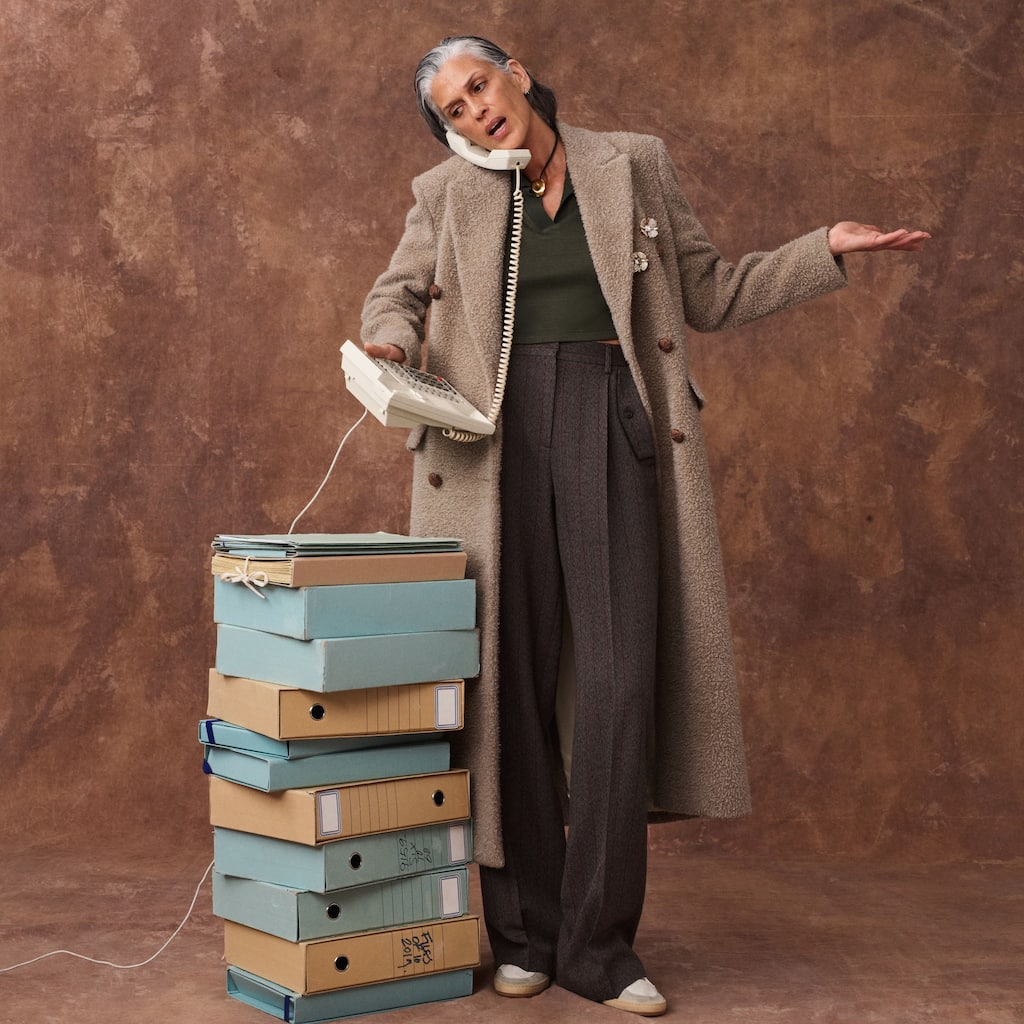 female-models-call-on-the-phone