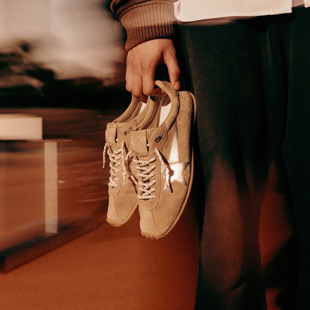 beige-marathon-speed-sneakears