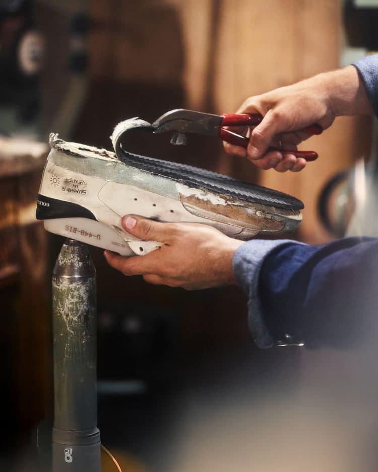 forward-repair-sneakers-online-hero-mobile