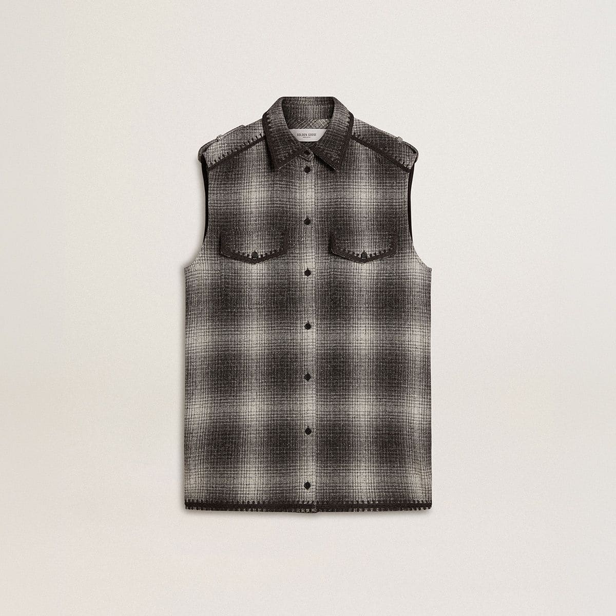 women-sleeveless-plaid-shirt-black-white