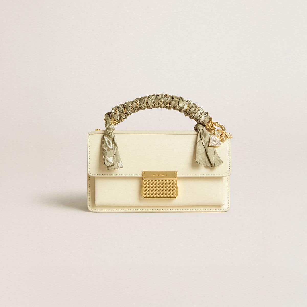 beige-leather-bag
