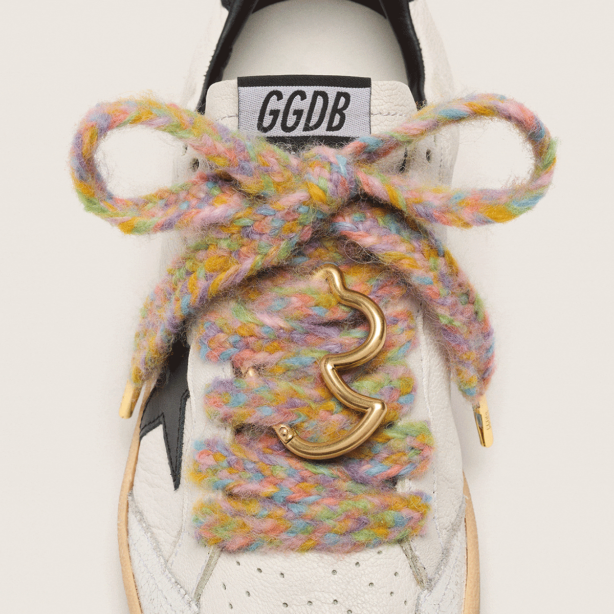 men-colored-skins-laces