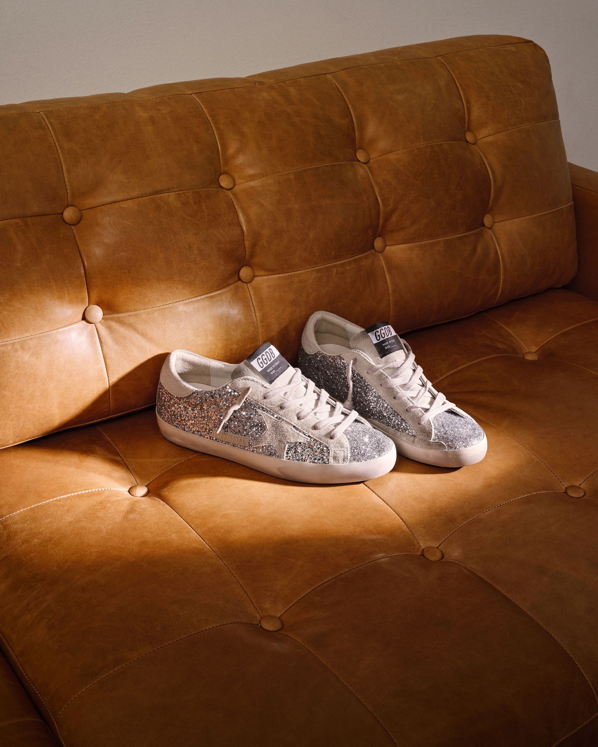 super-star-sparkle-on-the-brown-sofa