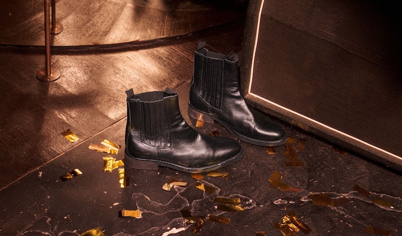 black-boots-on-the-floor