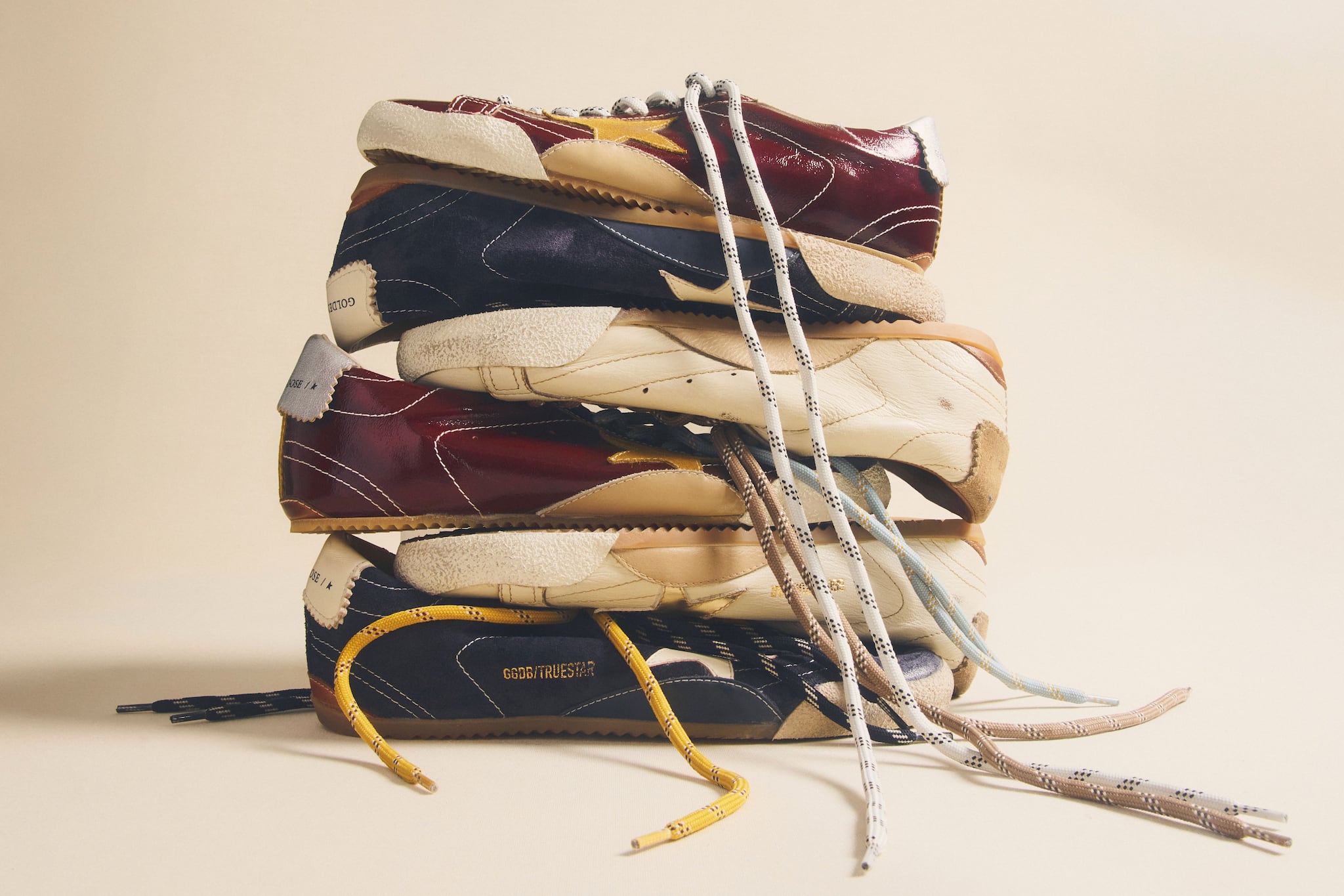 Women's low-profile sneakers Golden Goose