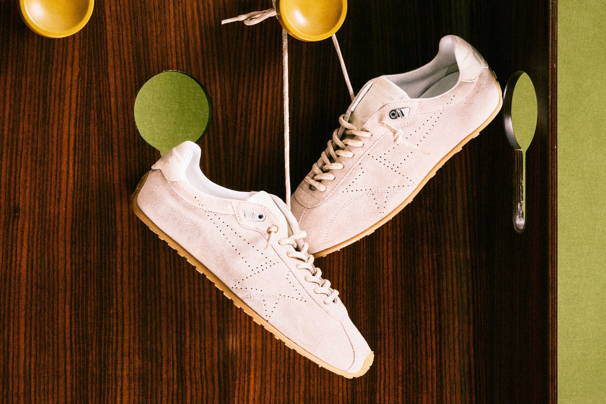 Women's Running Sneakers: Marathon, Dad-Star and Running Sole
