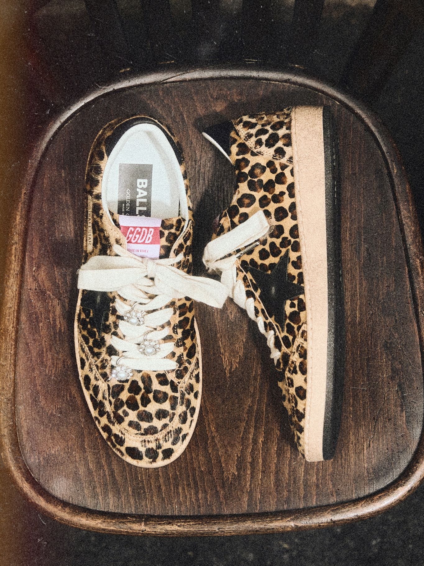 leo-printed-women-ball-star-sneakers