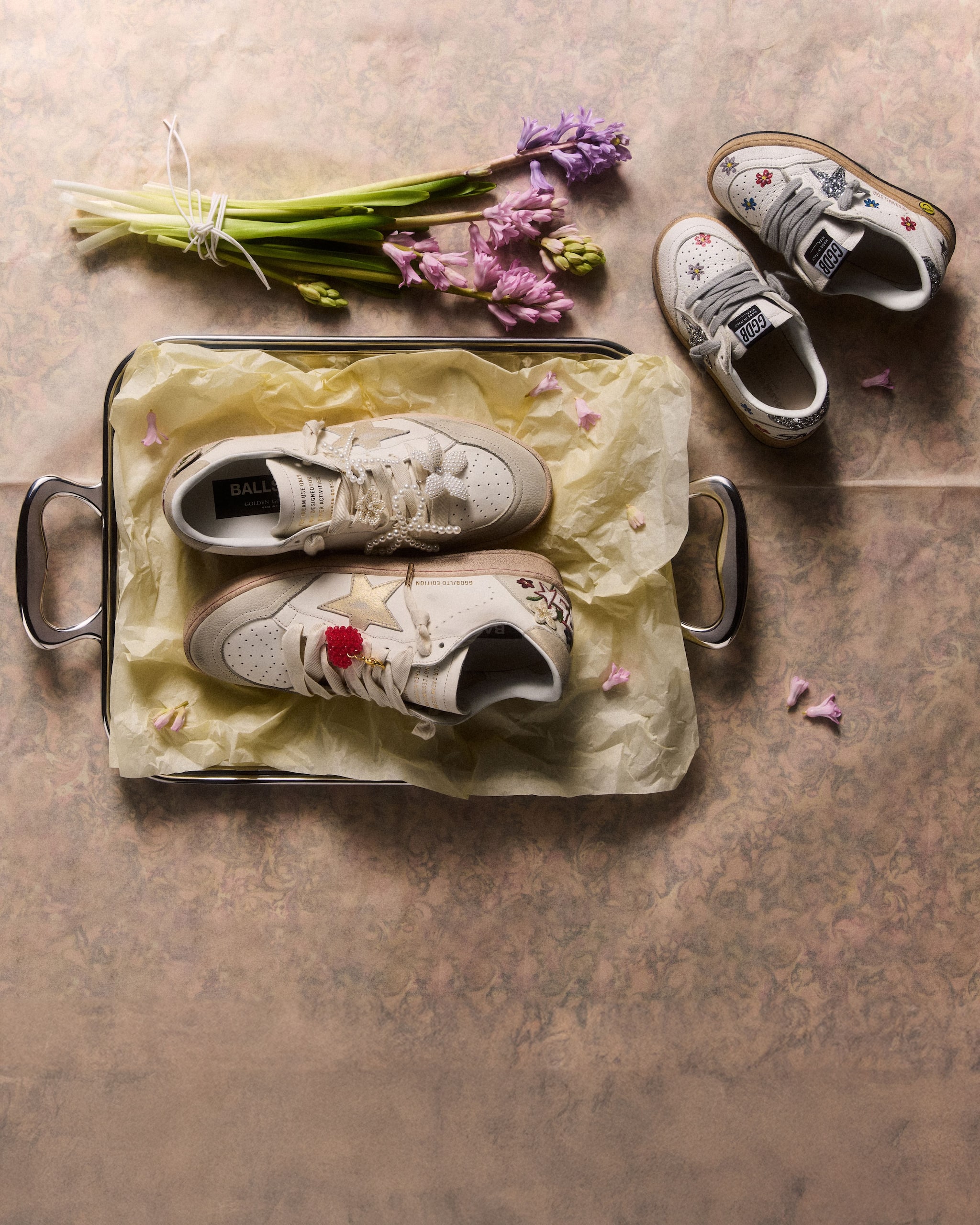 Golden Goose: sneakers and clothes for men and women