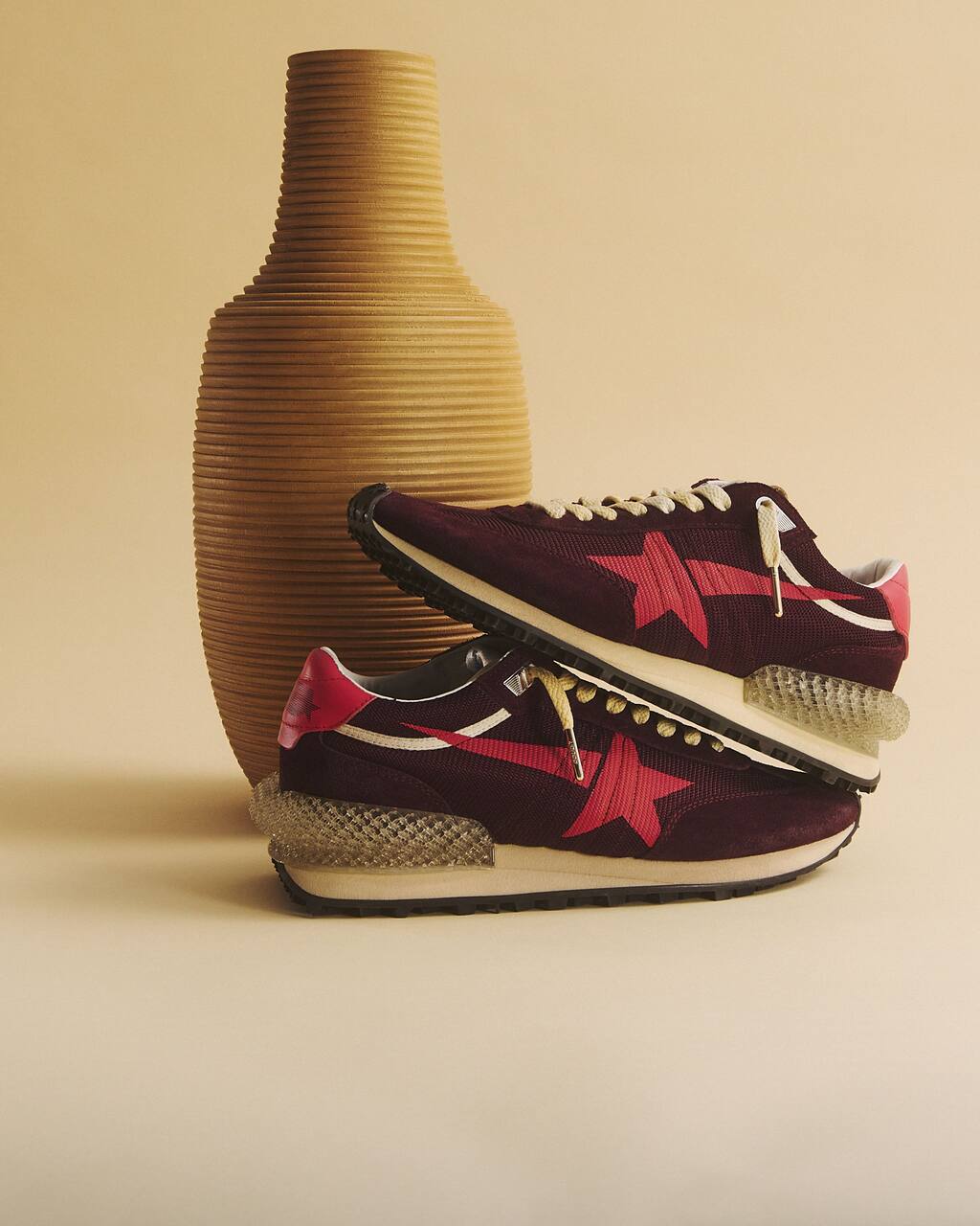 new-marathon-sneakers-close-to-a-ceramic-vase
