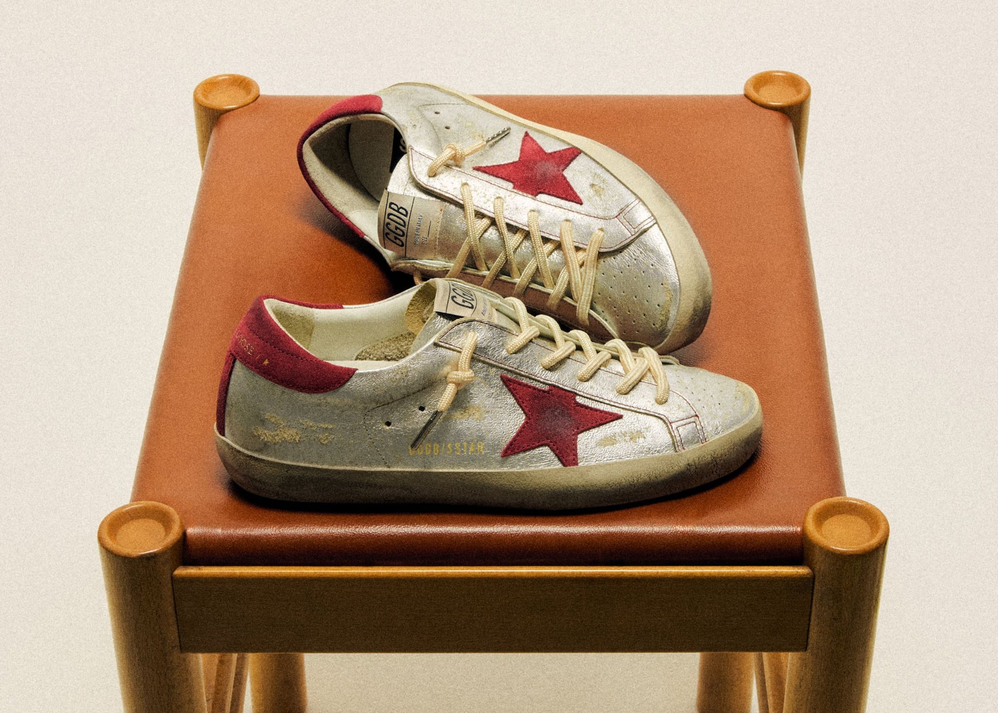 Golden Goose：メンズ＆レディースのスニーカーとウェア