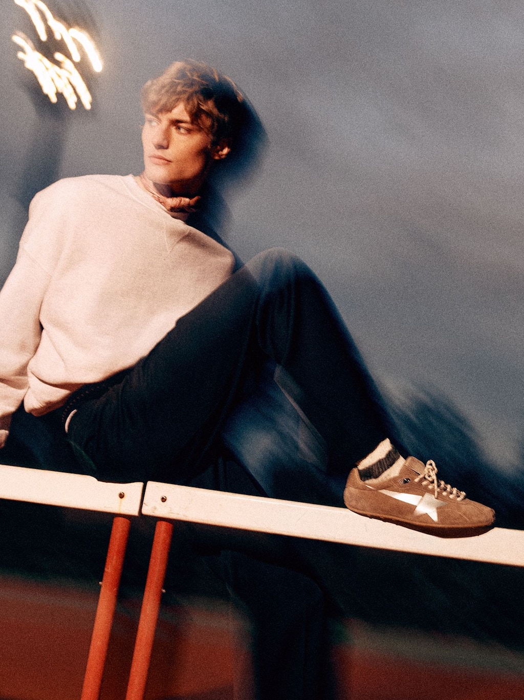 male-model-wearing-tobacco-marathon-speed