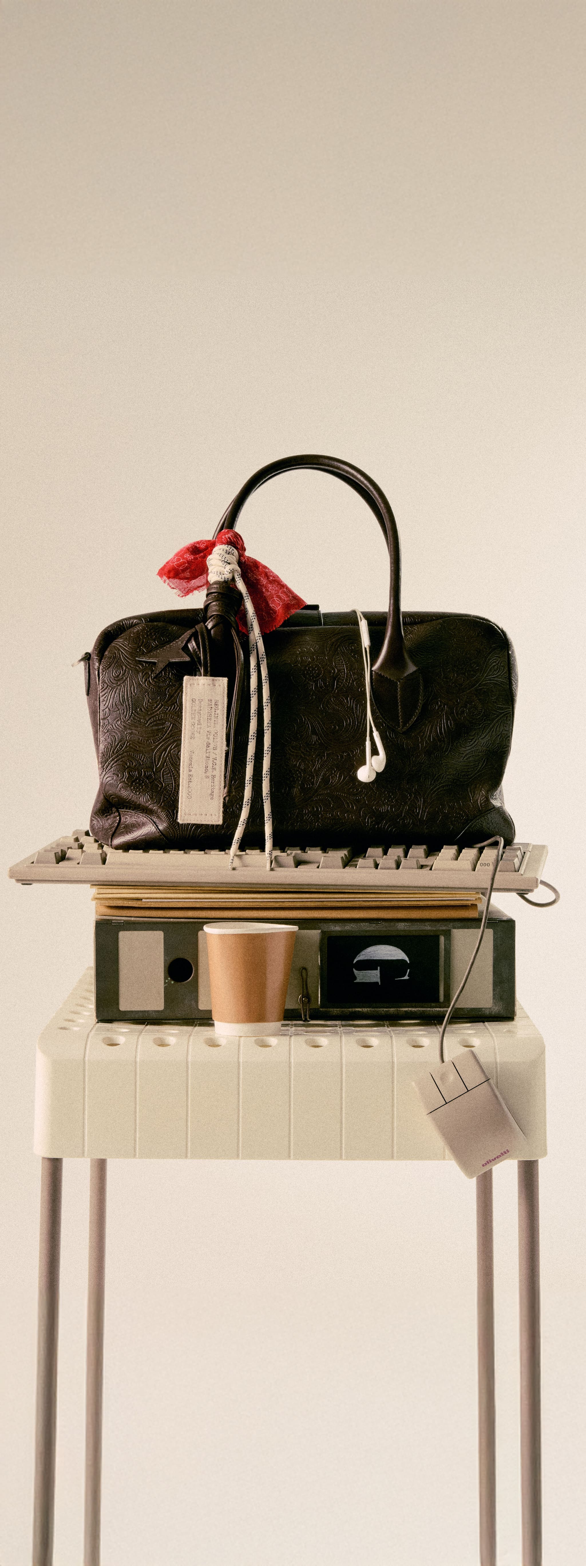 black-vita-bag-with-a-neutral-background