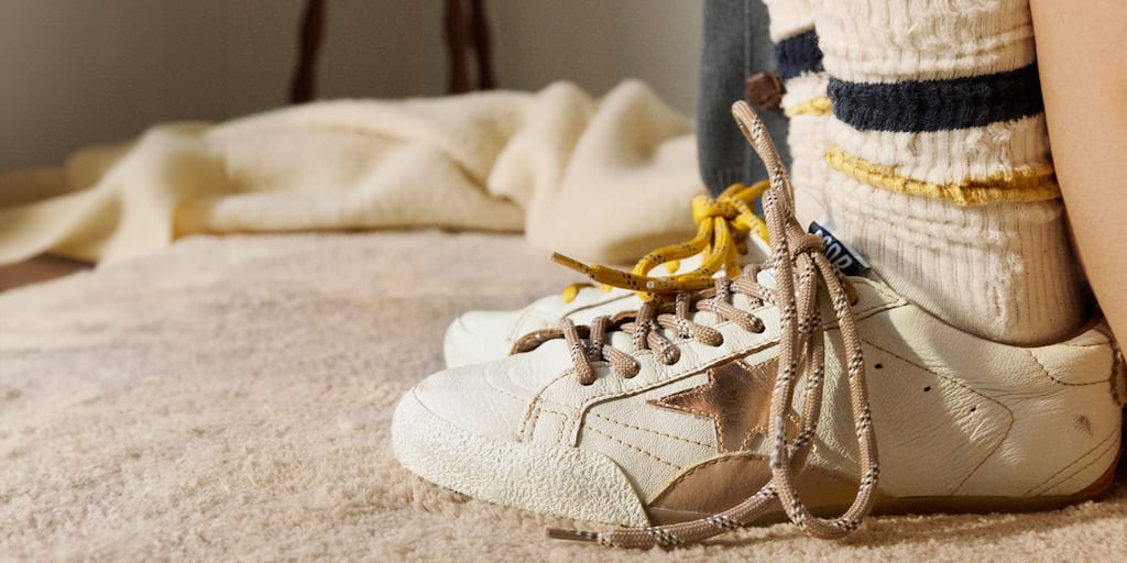 white-true-star-on-the-white-carpet