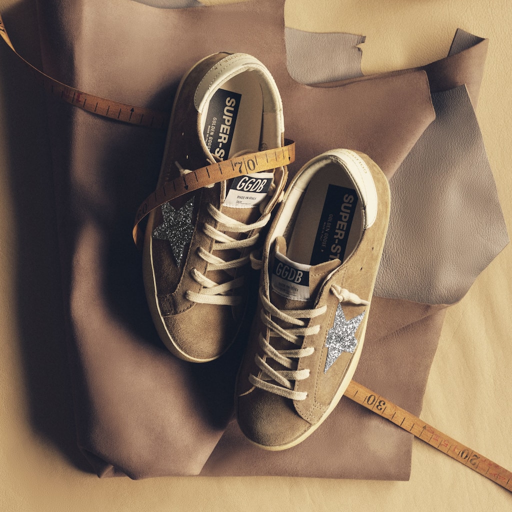 white-super-star-sneakers-with-red-star