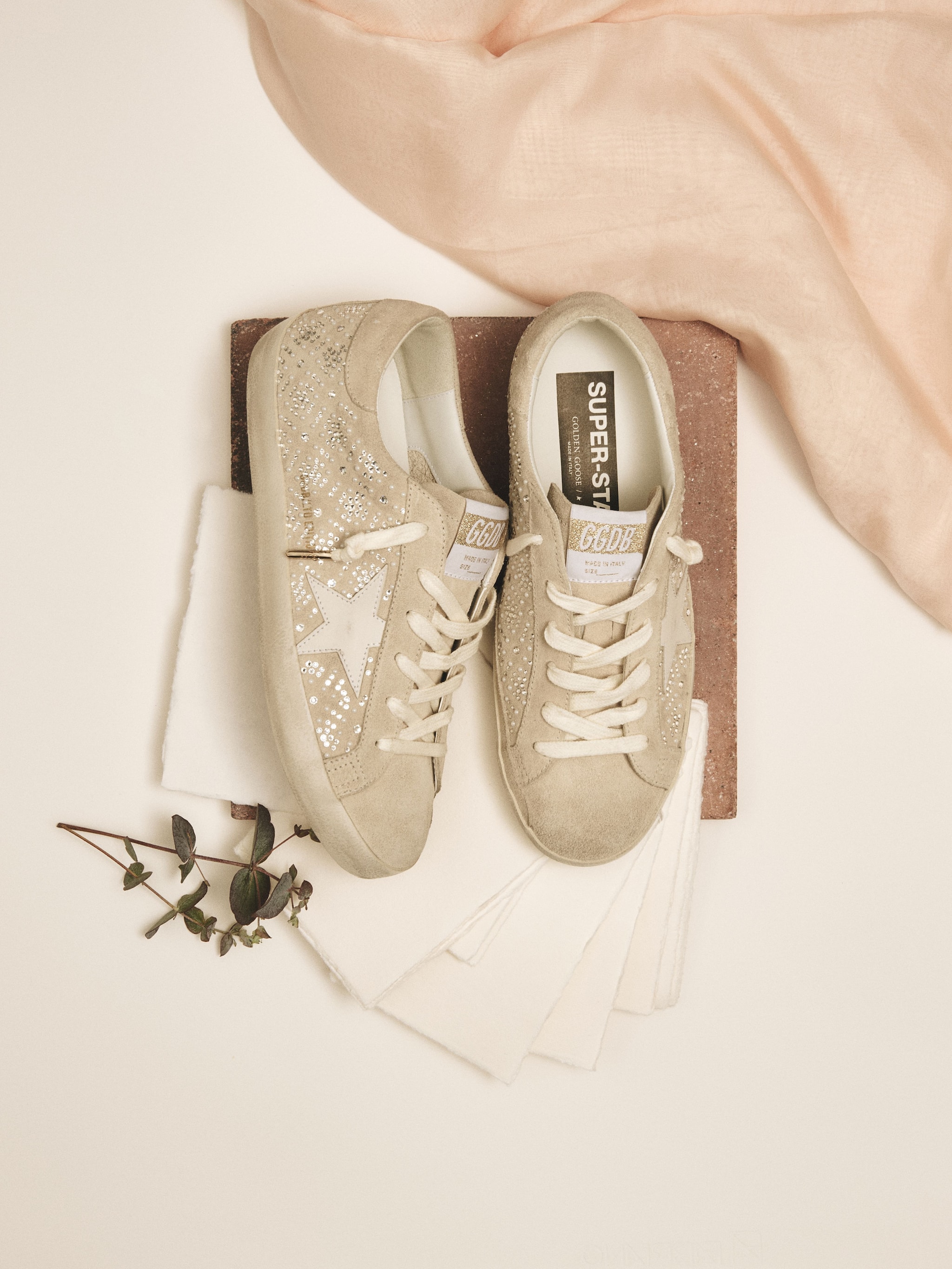 white-super-star-sneakers-with-red-star