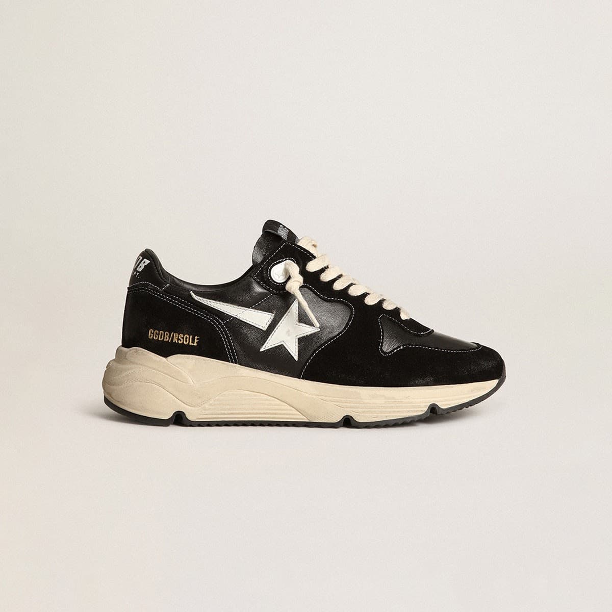 dark-blue-running-sneakers
