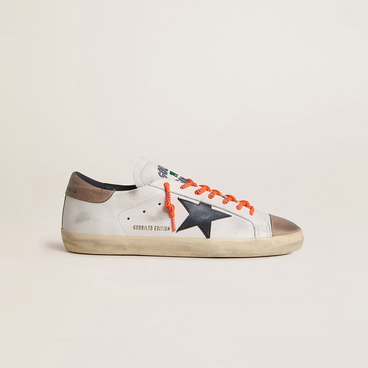 men-limited-edition-white-super-star-with-blue-star