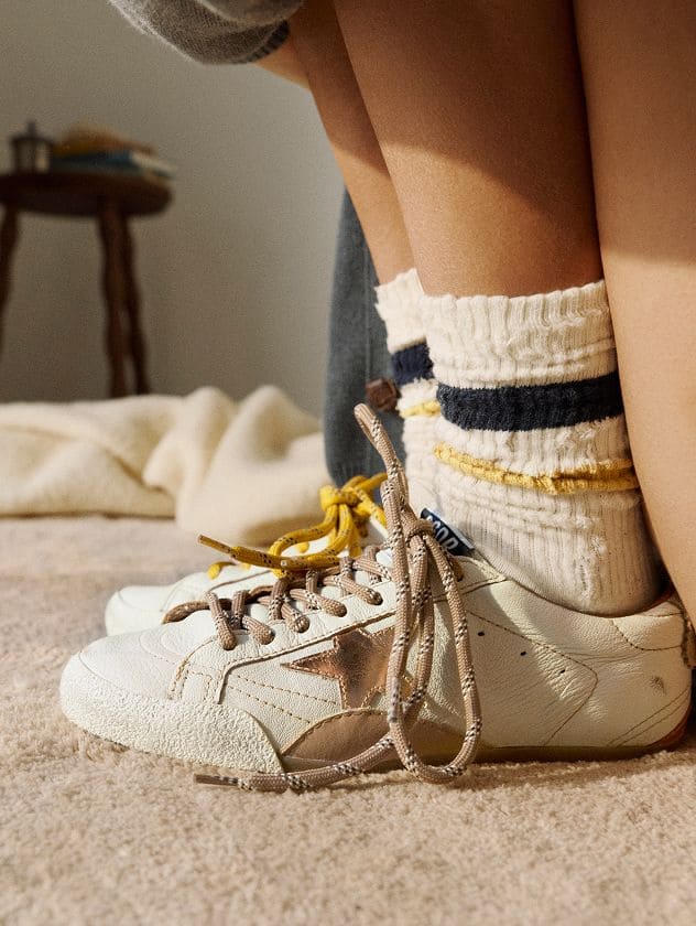 true-star-sneakers-detail