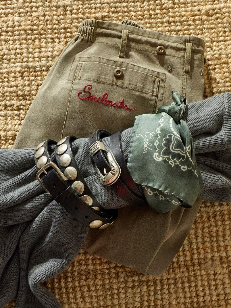 accessories-on-some-trousers