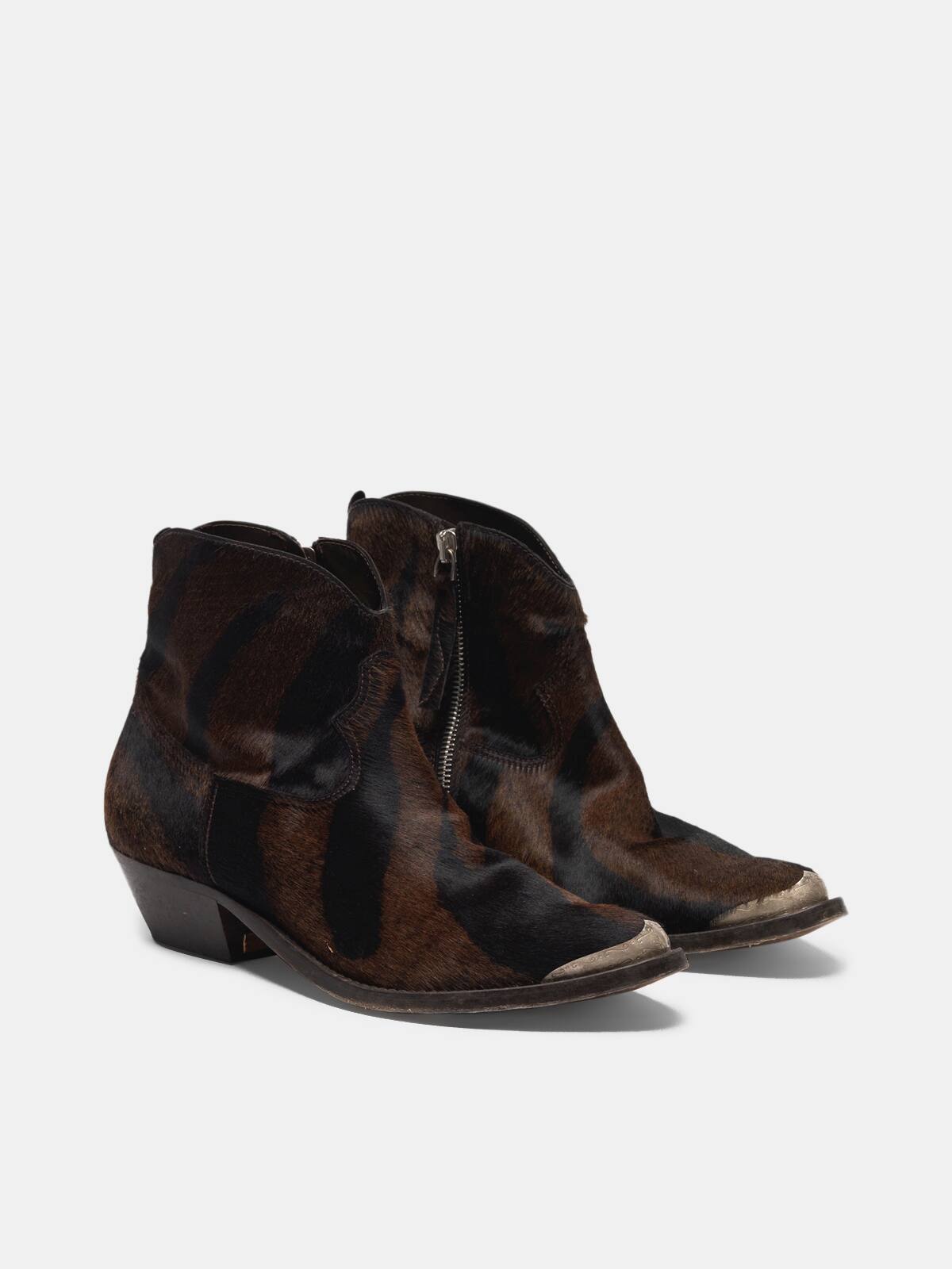 Golden Goose - Boots young tiger pony in 