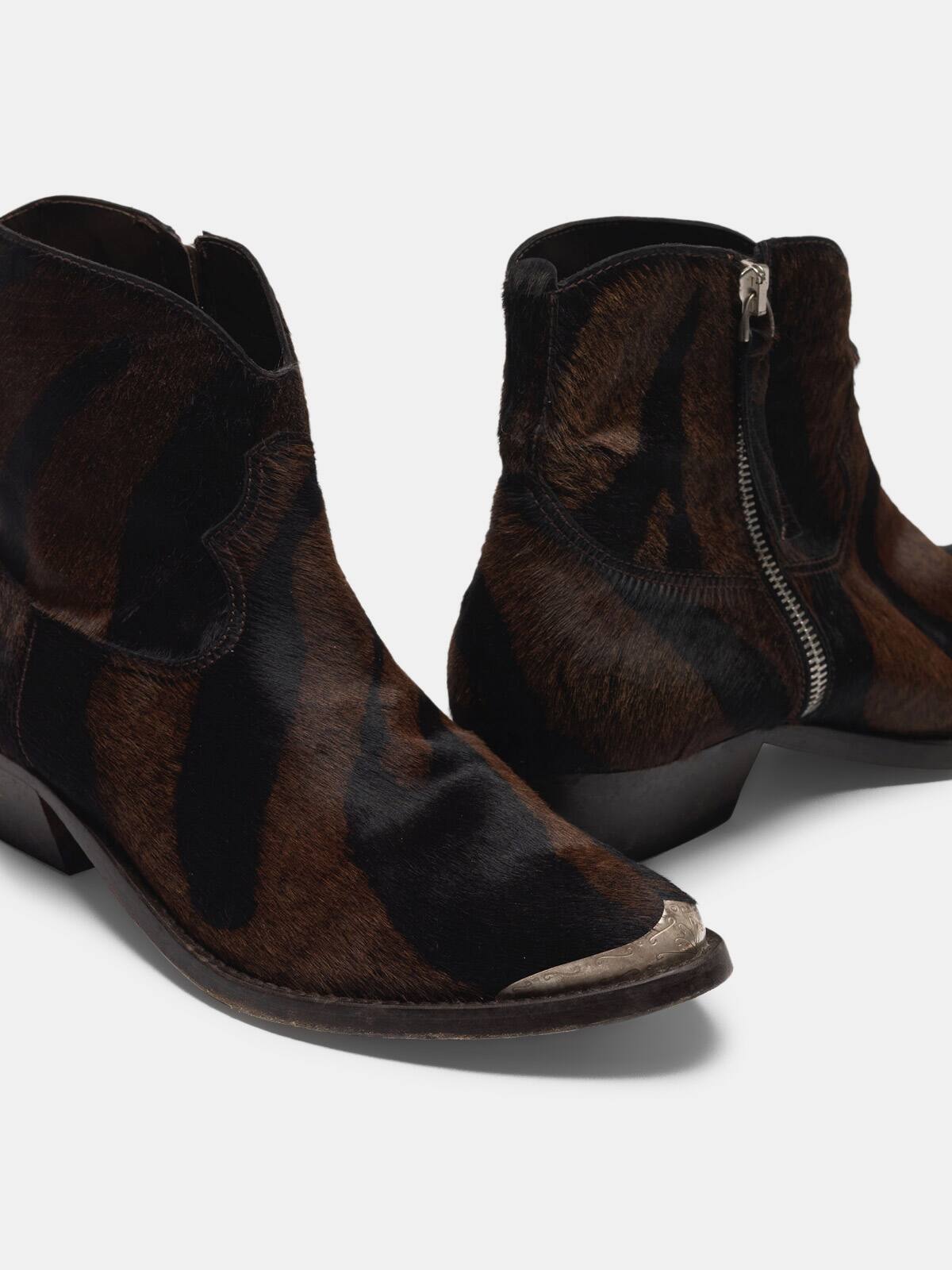 Golden Goose - Boots young tiger pony in 