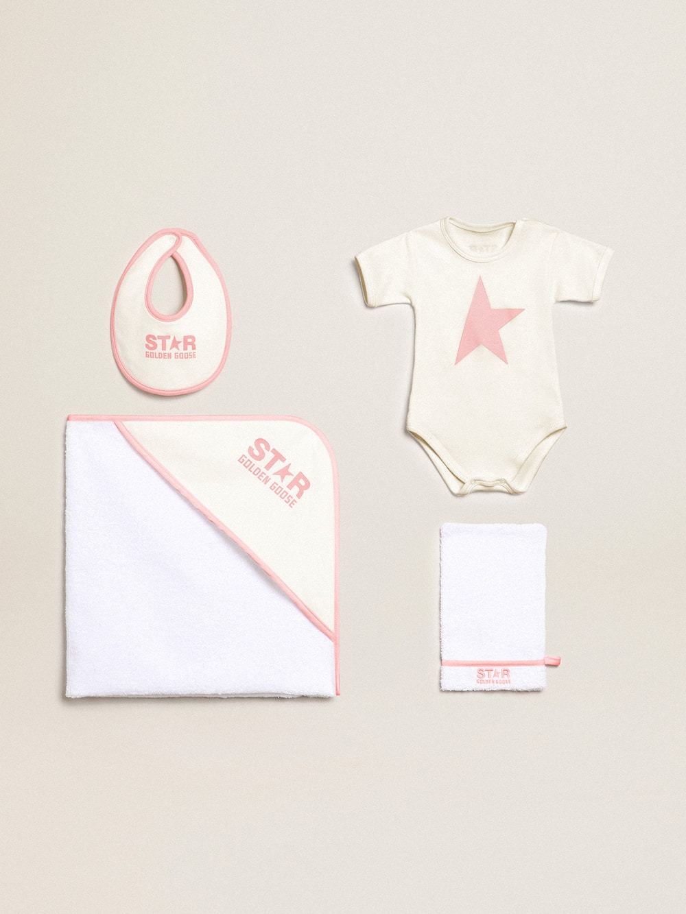 Golden Goose - Gift set in white with pink trim and logo in 