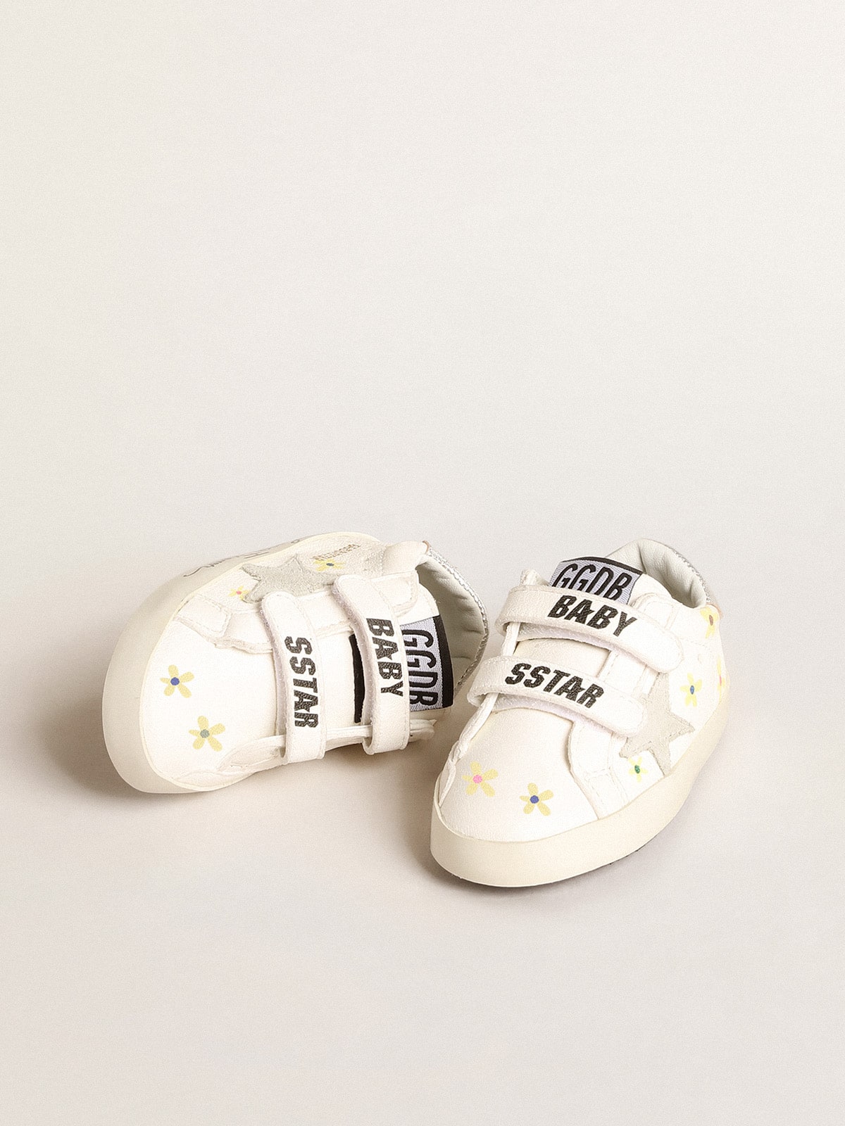 Golden Goose - Baby School con estampado de flores y estrella de ante gris hielo in 