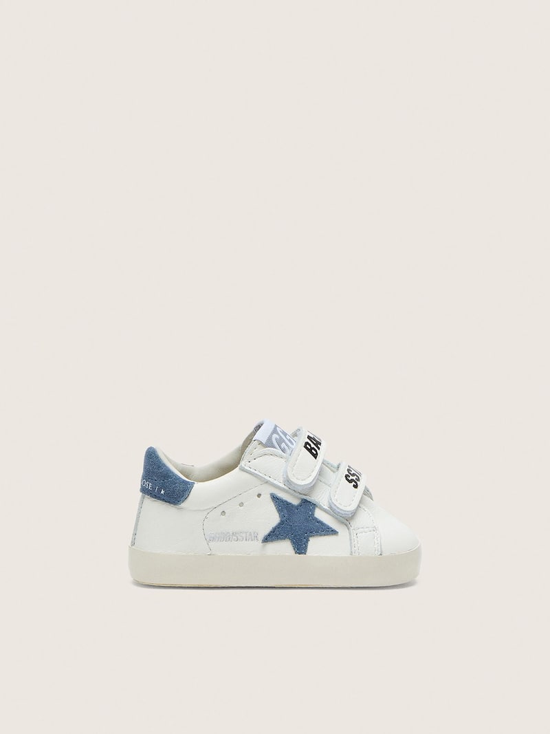 Baby Old School de piel blanca con estrella de ante vaquero azul