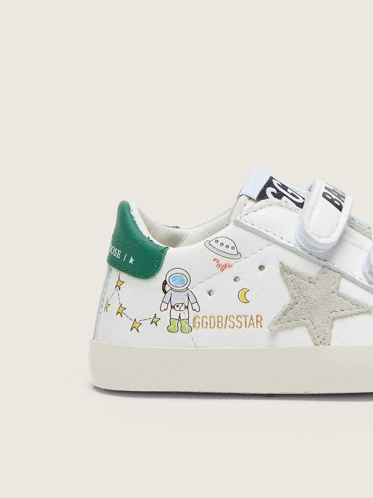 Golden Goose - Baby Old School de couro branco com estrela de suede cinza e estampa colorida in 