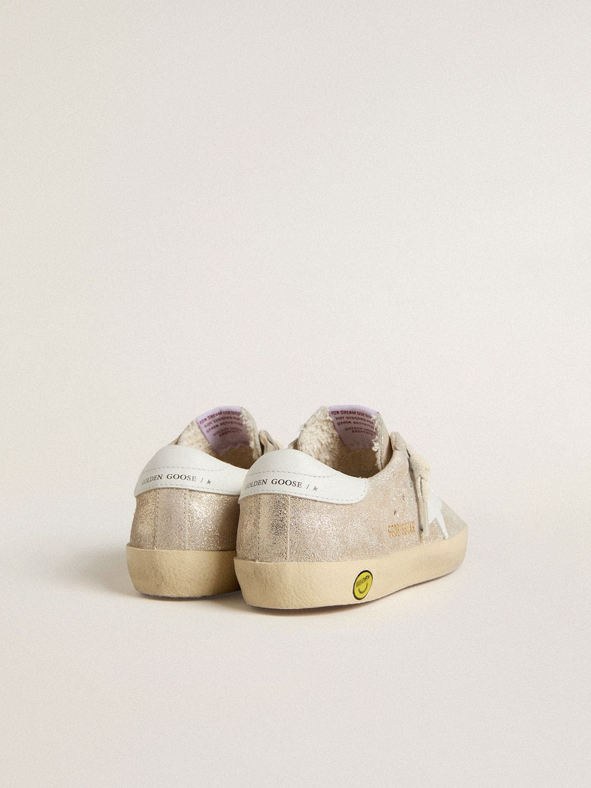 Golden Goose - Super-Star Junior de ante con efecto laminado color arena y estrella de piel blanca in 