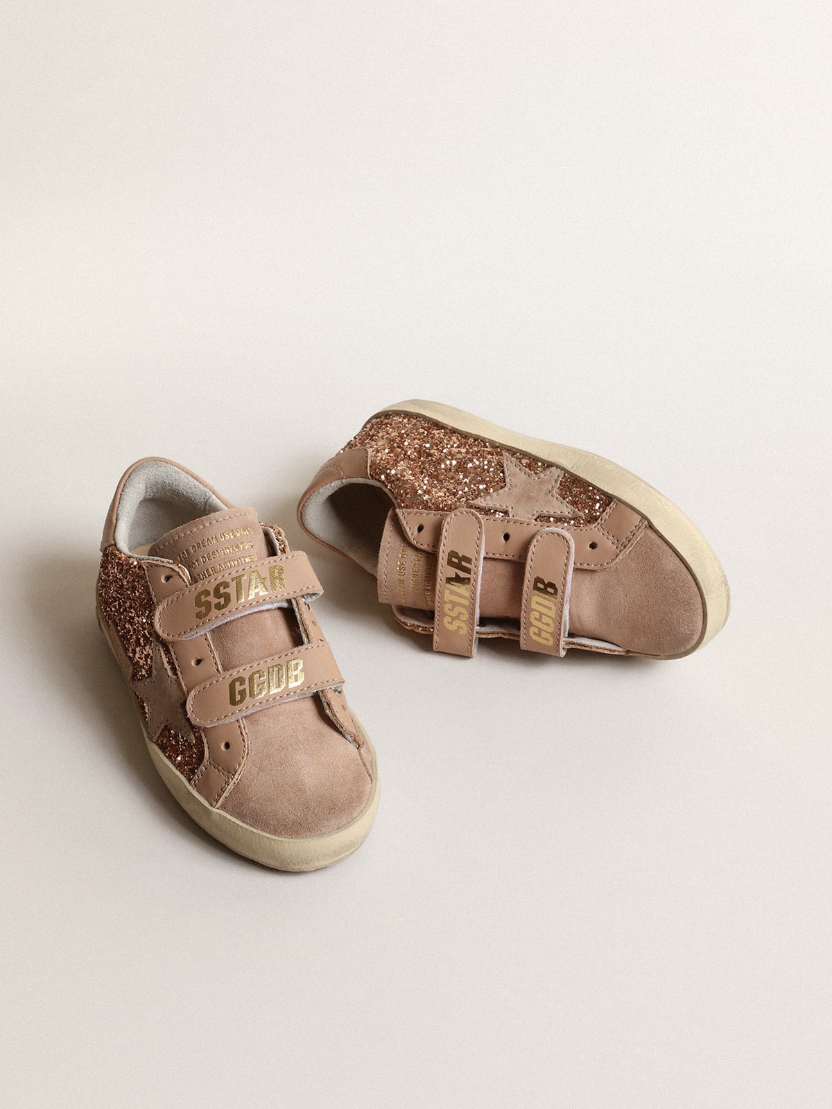 Golden Goose - Old School Junior in peach-pink glitter with pink suede star in 