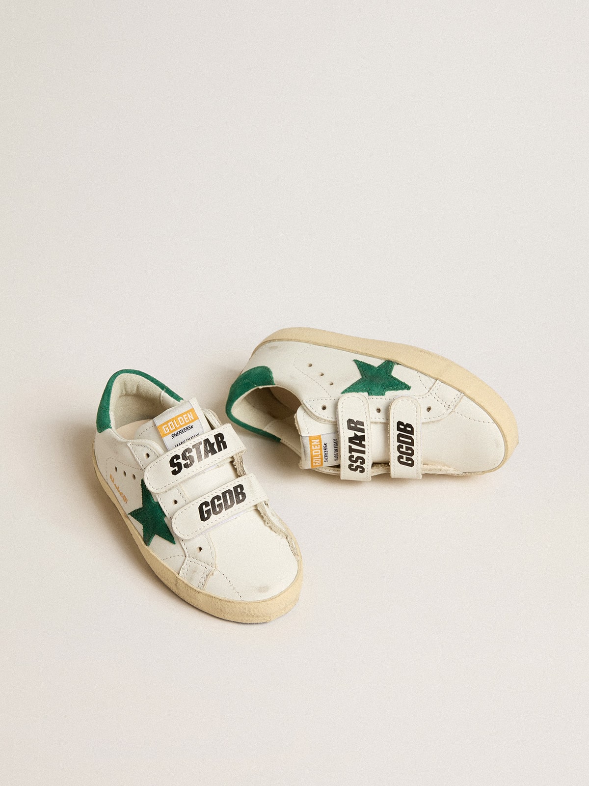 Old School Junior with green suede star and heel tab Golden Goose