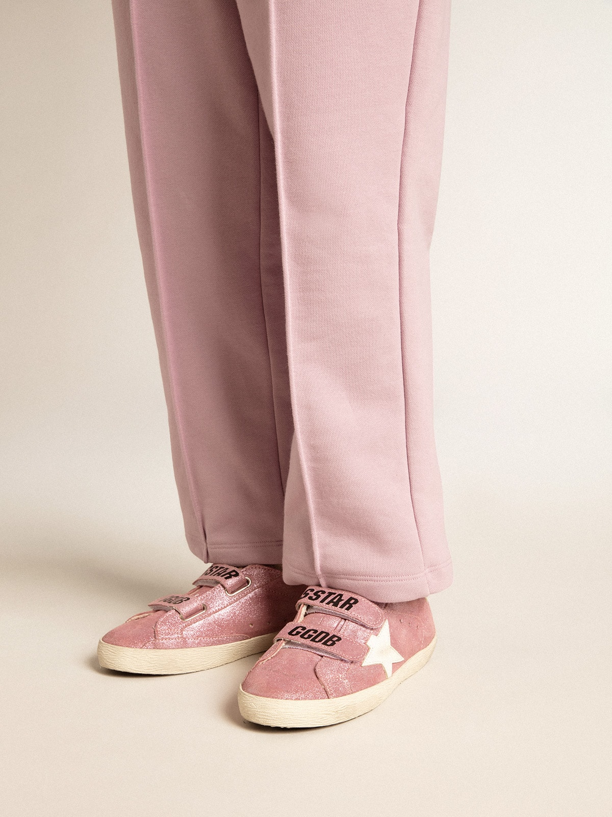 Golden Goose - Old School Junior en daim lamé rose avec étoile et contrefort en cuir blanc in 