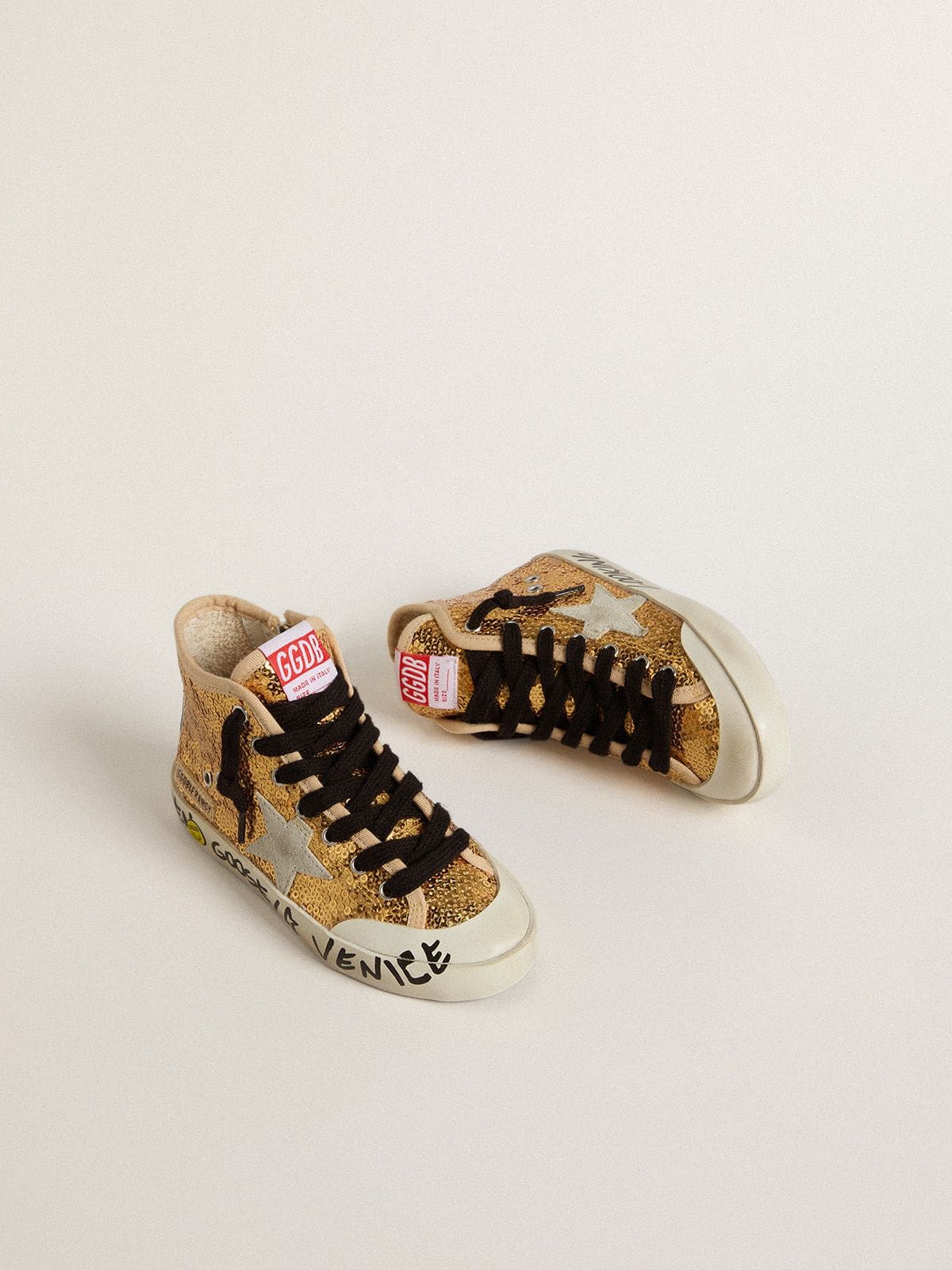 Junior Francy Penstar in gold sequins with ice-gray suede star 
