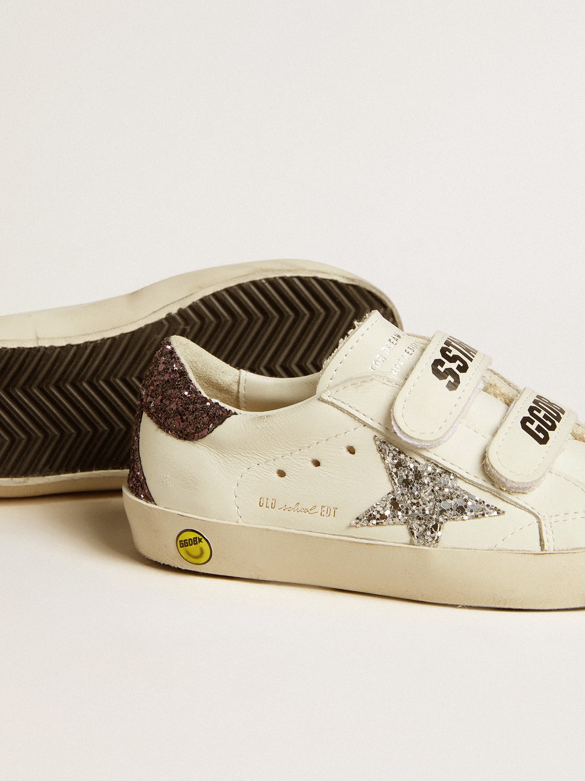 Golden Goose - Old School Junior mit silberfarbenem Glitzerstern und Glitzer an der Fersenpartie in 